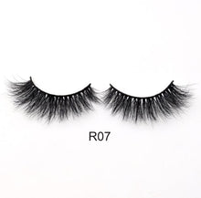 Load image into Gallery viewer, False Eyelashes