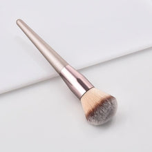 Load image into Gallery viewer, Wood Makeup Brush Set