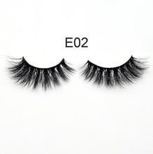 Load image into Gallery viewer, False Eyelashes
