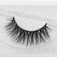 Load image into Gallery viewer, False Eyelashes