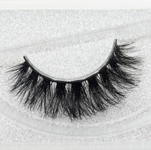 Load image into Gallery viewer, False Eyelashes