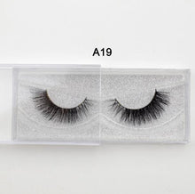Load image into Gallery viewer, False Eyelashes